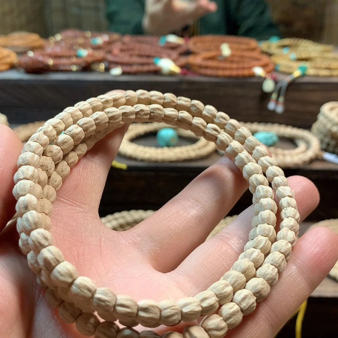 柏香籽/百香籽吊坠粉皮方块经典顺