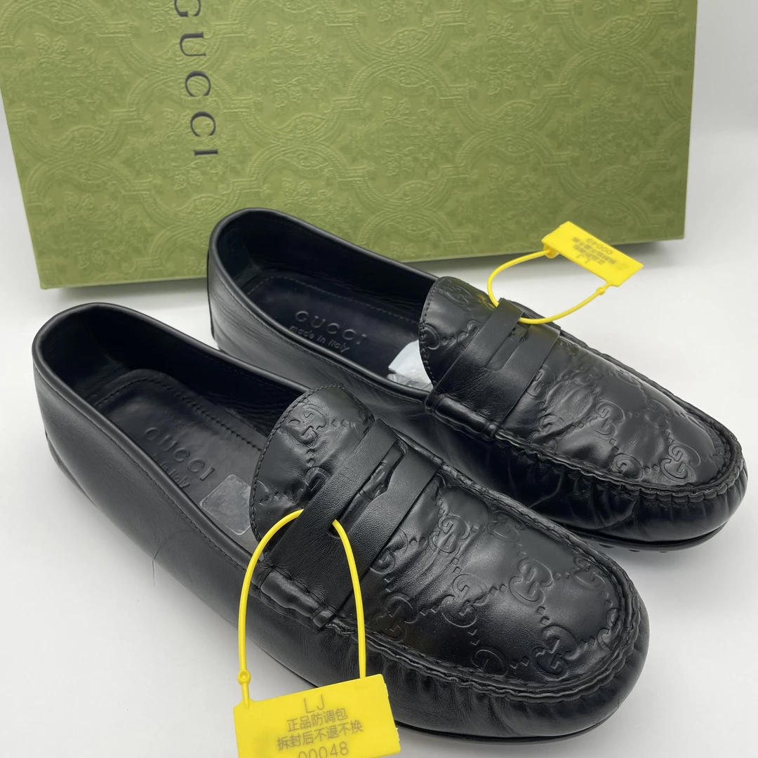 95新 GUCCI/古驰 41码/双G压花时尚休闲豆豆鞋