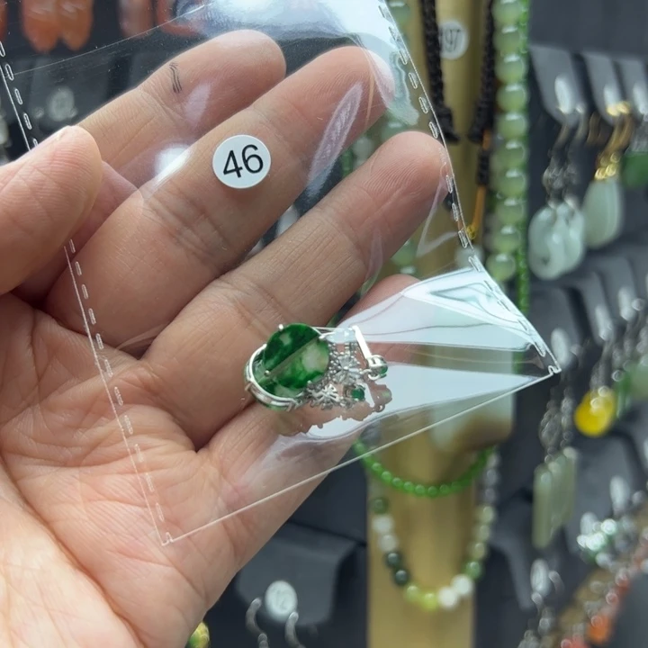 用***7翡翠银S925镶嵌耳饰