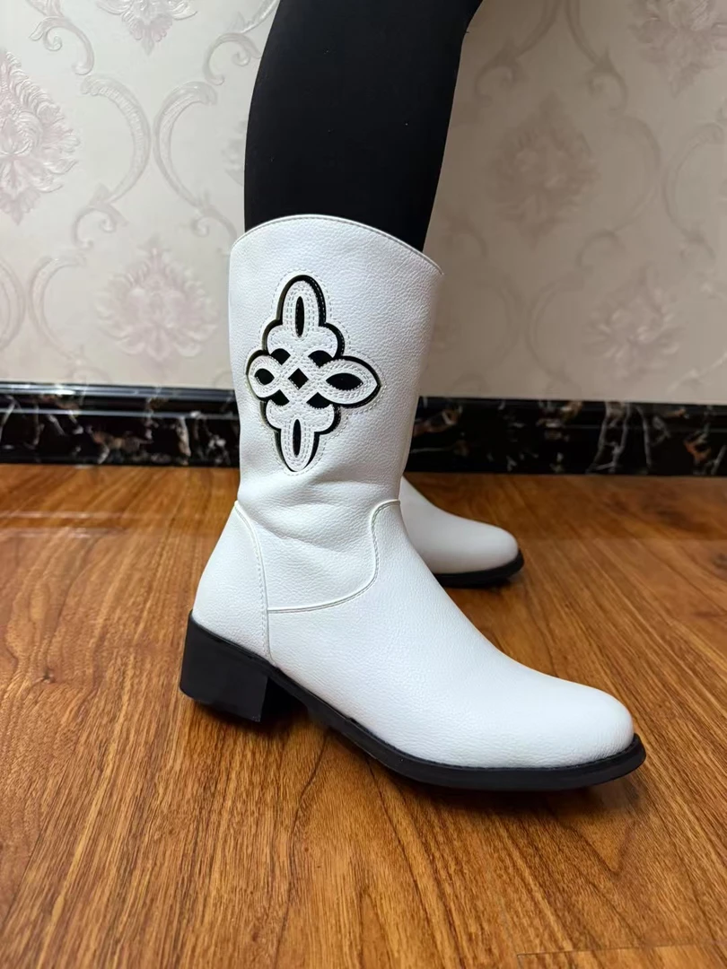 民族风夏季爆款白色靴