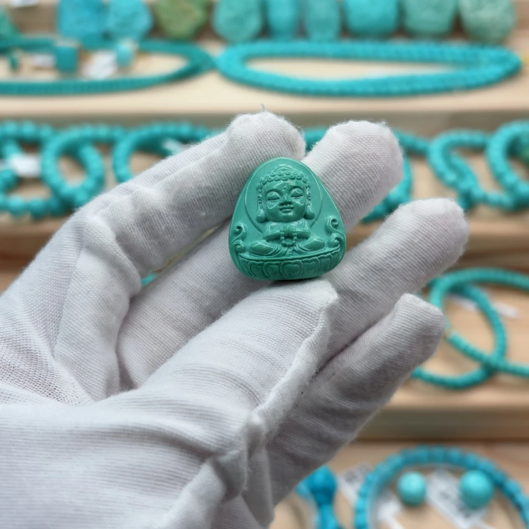 绿松石未镶嵌珠宝奇石