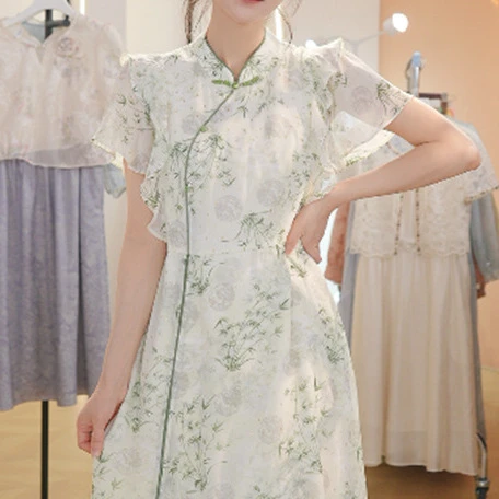 2025夏季新款洋气新中式收腰显瘦连衣裙女时尚