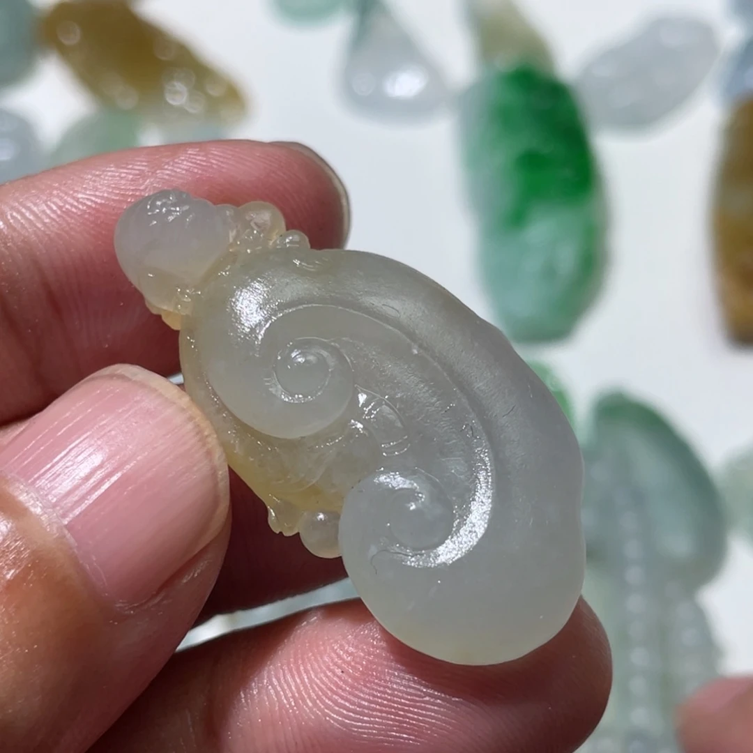 定制翡翠未镶嵌翡翠