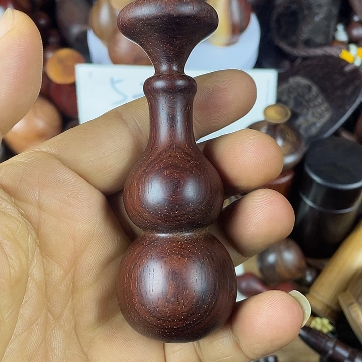 ****༉交趾黄檀（大红酸枝）