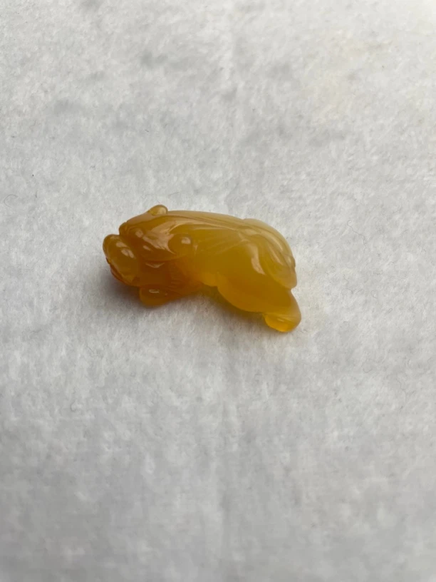 天然黄龙玉貔貅黄色冰透