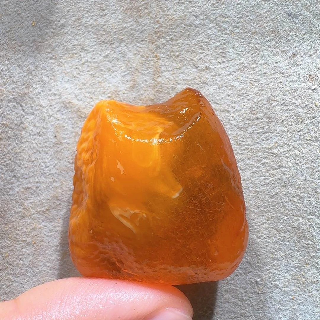 定制琥珀未镶嵌定制