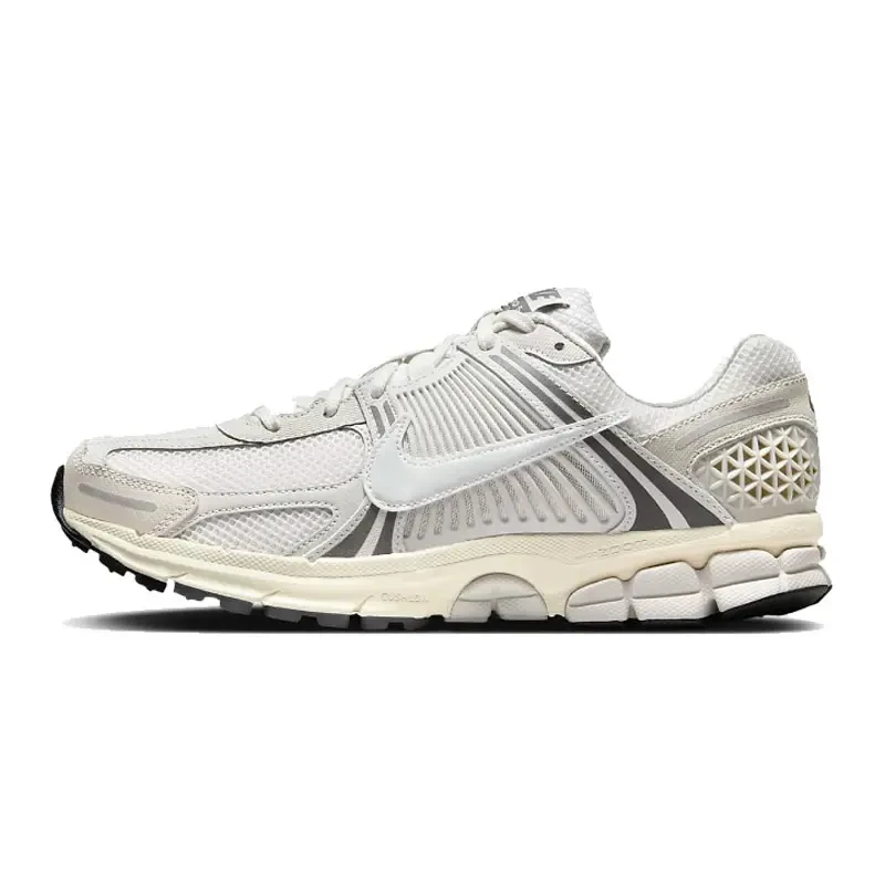 NIKE/耐克男鞋ZOOM VOMERO 5人生跑鞋HF0731007