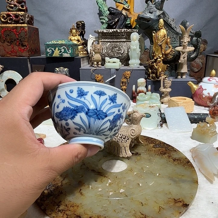 依***然瓷片瓷器中出土瓷器数量不