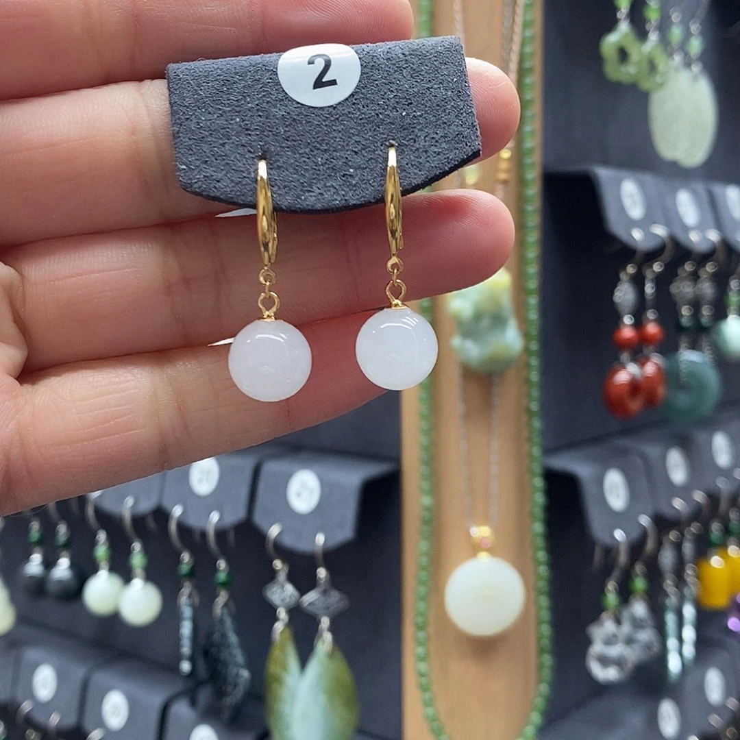 幸***妈和田玉银S925镶嵌耳饰