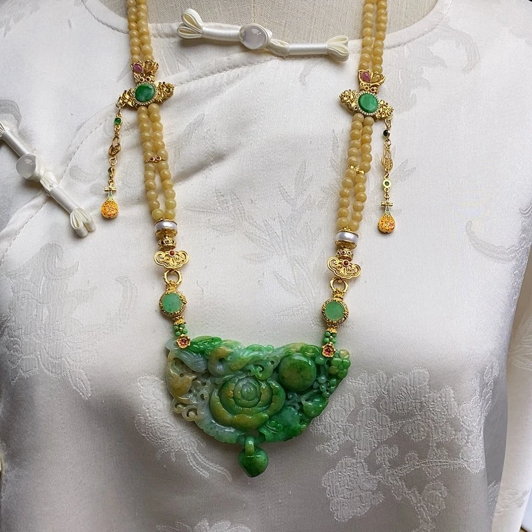 翡翠颈饰未镶嵌天然