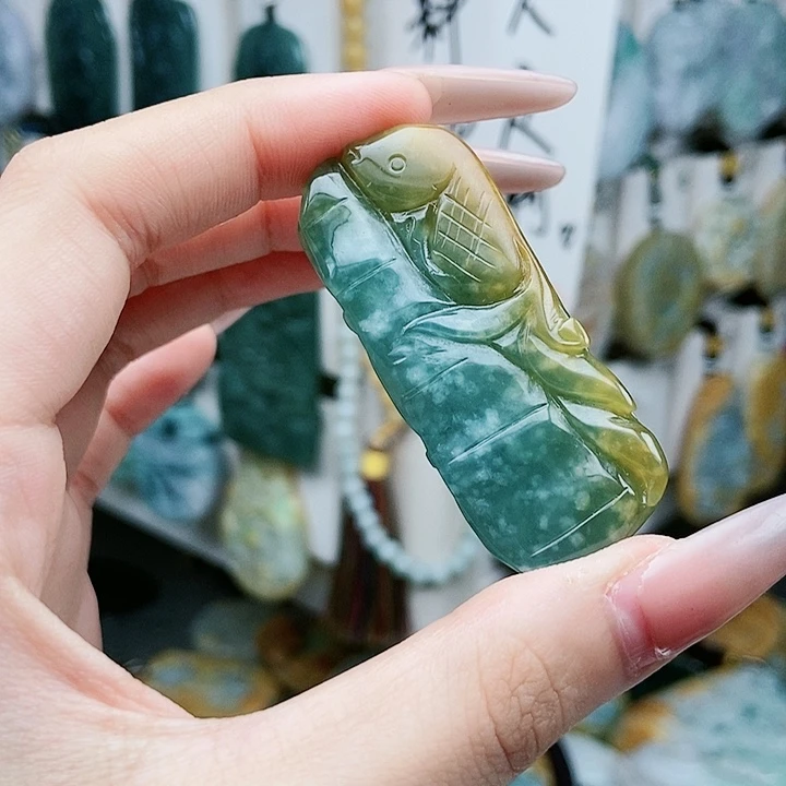 翡翠未镶嵌颈饰翡翠