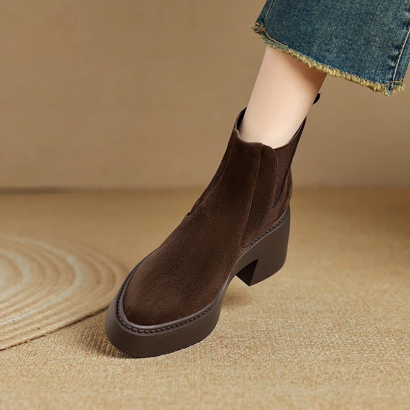 小个子防水台厚底增高一脚蹬切尔西瘦瘦靴加绒粗跟显瘦尖头短靴女