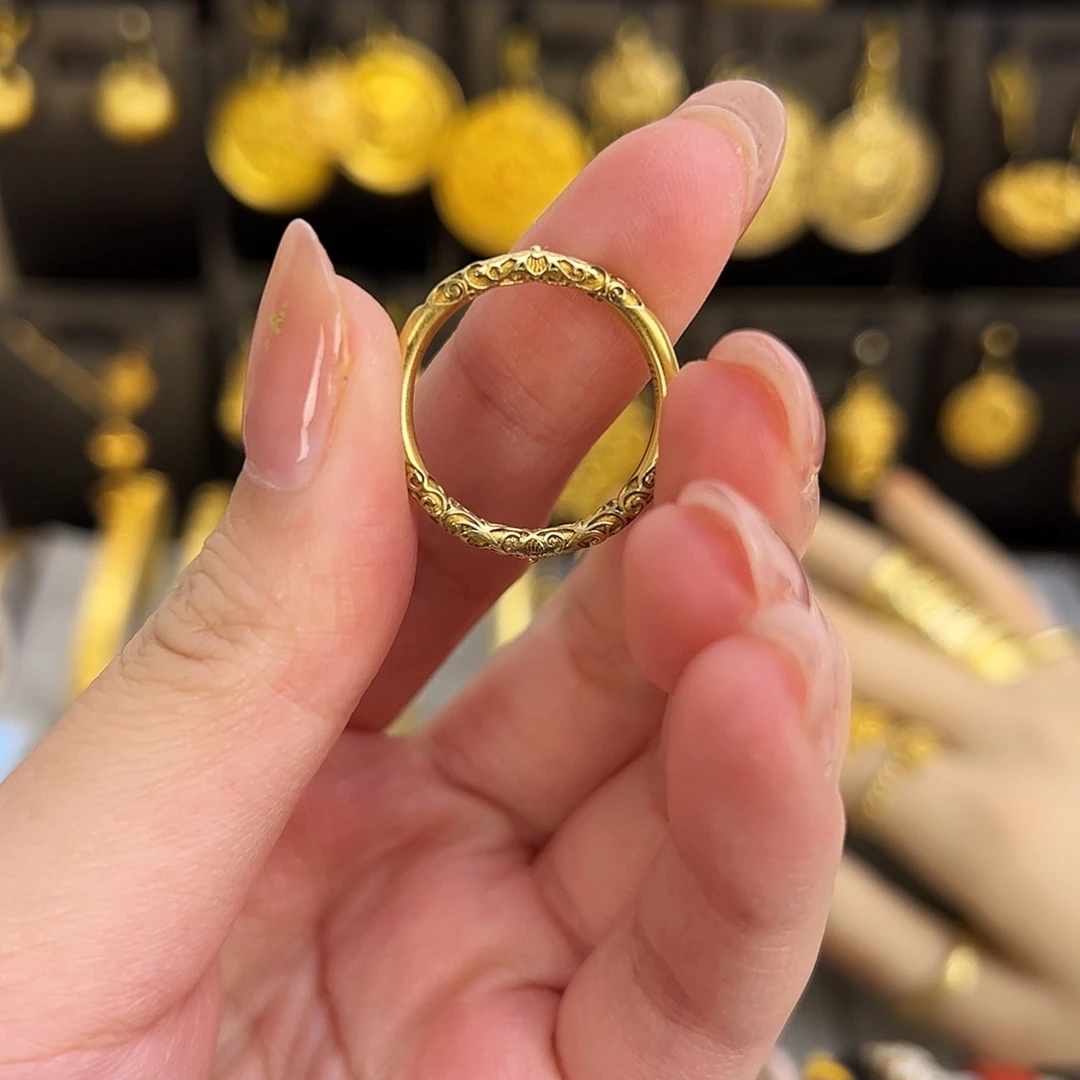 足银卷草纹闭口戒指两个