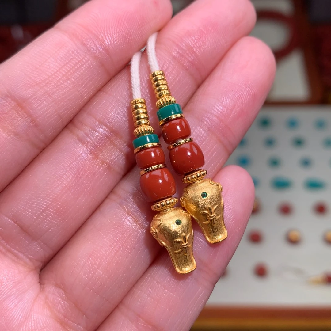 南红玛瑙颈饰未镶嵌