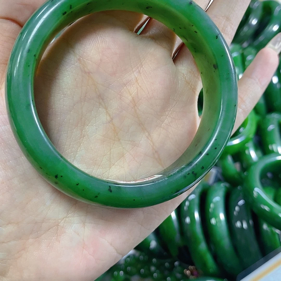 橙***酸和田玉未镶嵌手链