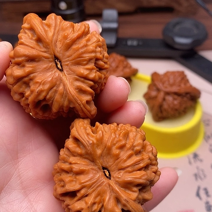 文玩核桃吊坠文玩核桃1111