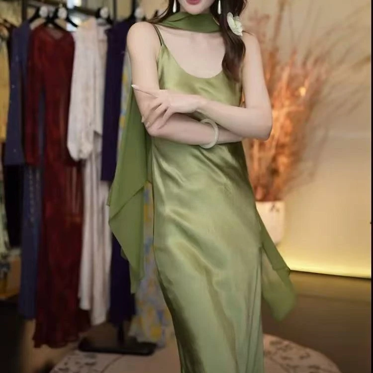 法式春夏季“步步生莲”新款气质披肩吊带网纱显飘逸修身连衣裙套装