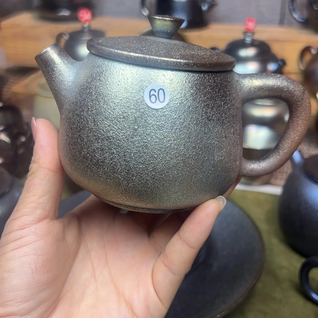 云南建水紫陶柴烧壶