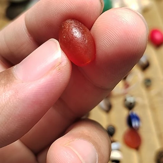 玛瑙/玉髓未镶嵌吊坠(不含链)千年玛瑙珠子，有内裂