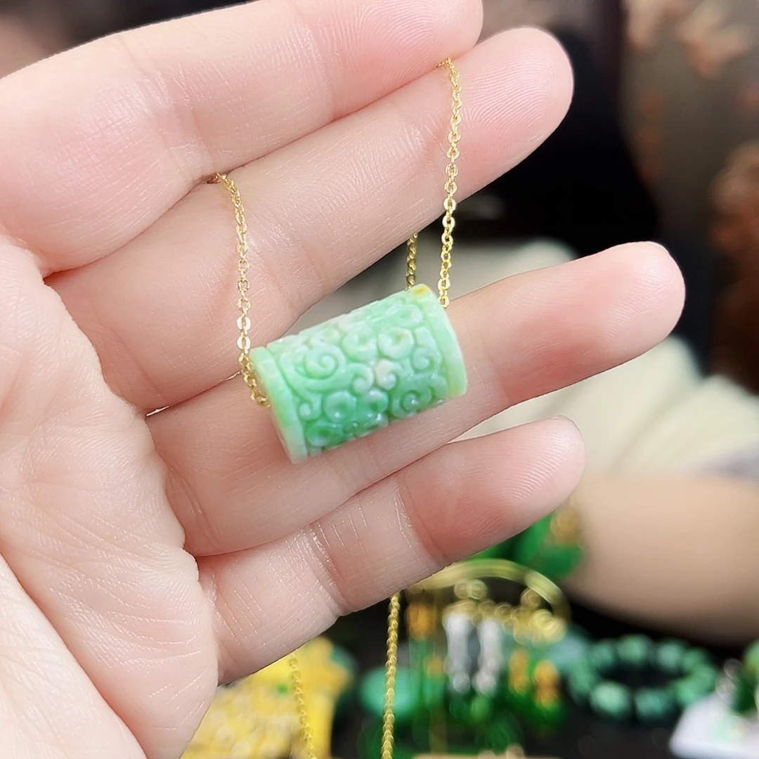 翡翠戒指未镶嵌吊坠