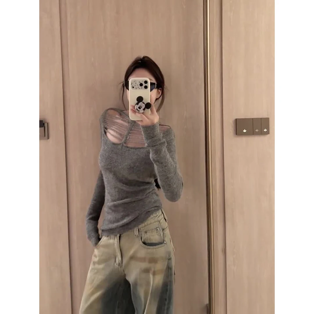 辣妹风灰色镂空长袖针织衫女秋冬设计感修身软糯毛衣性感内搭上衣