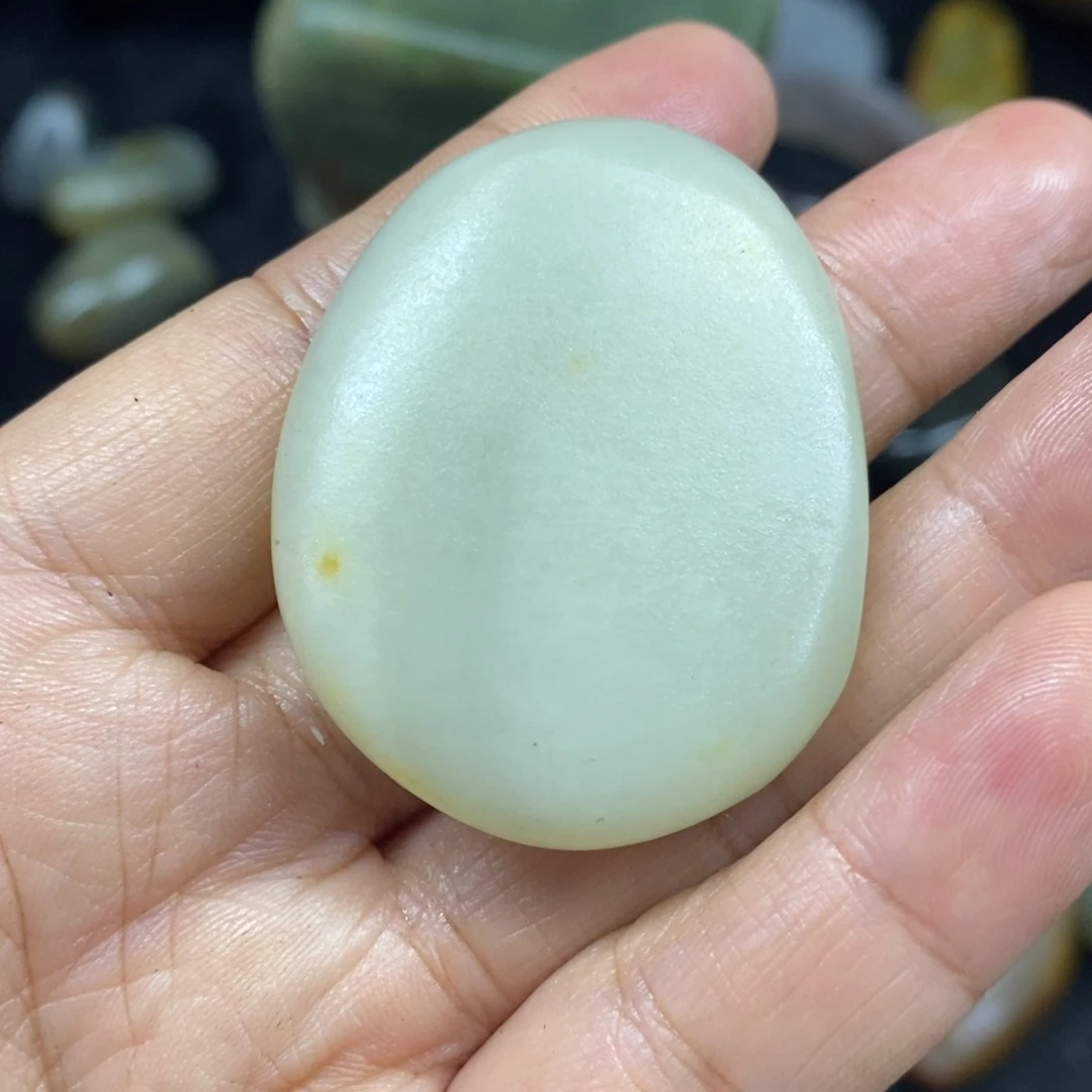 未镶嵌和田玉（糖玉）挂件