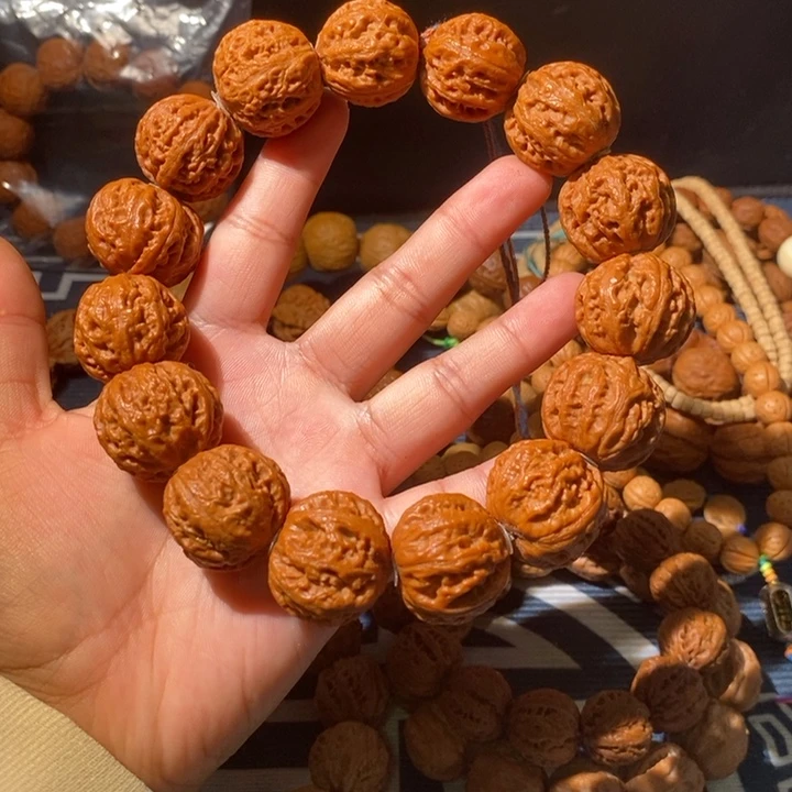 手串文玩核桃……32
