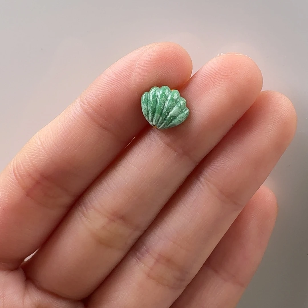 绿松石未镶嵌挂件