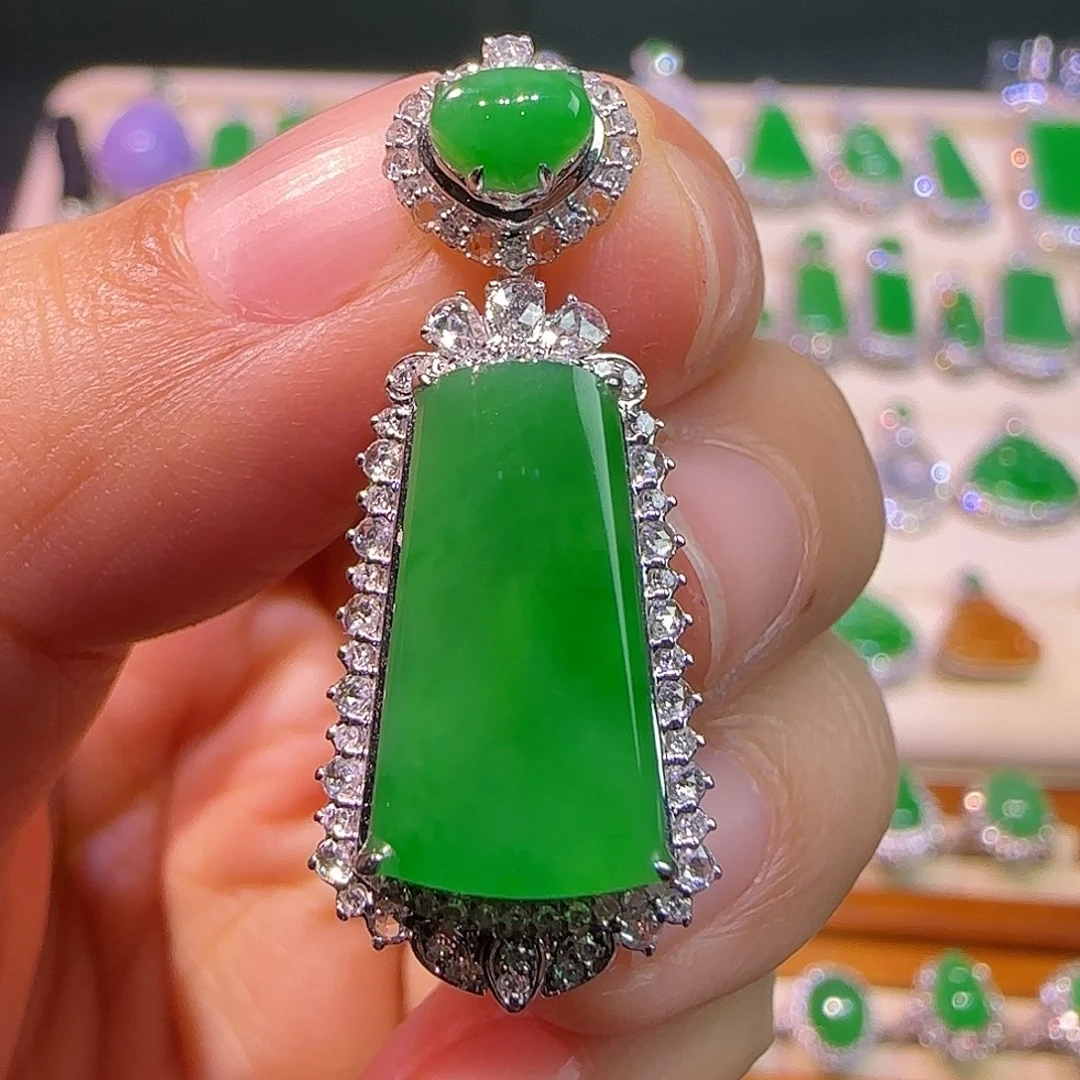 翡翠18K金镶嵌吊坠(不含链)