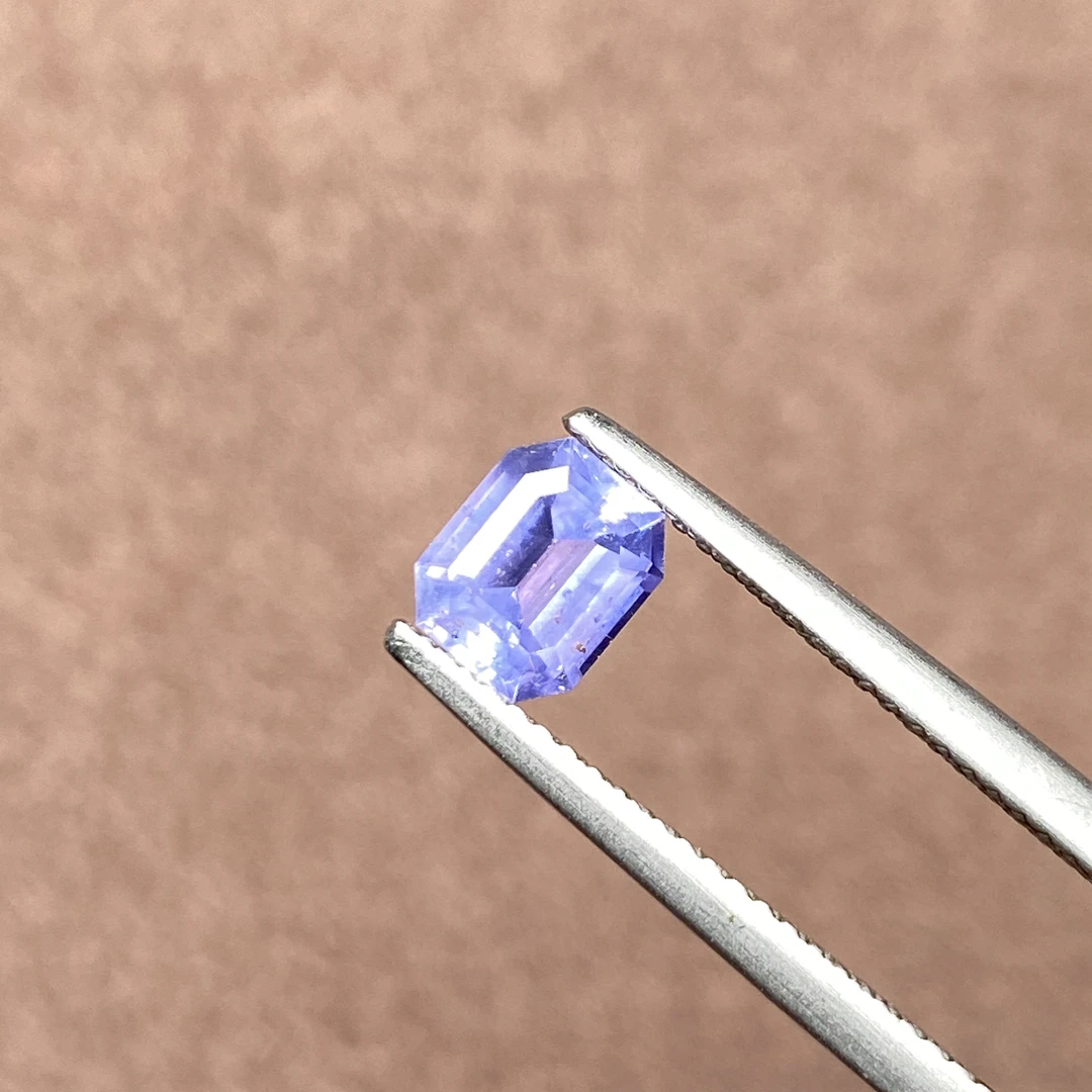 22H489 无烧蓝色蓝宝石 1.26克拉