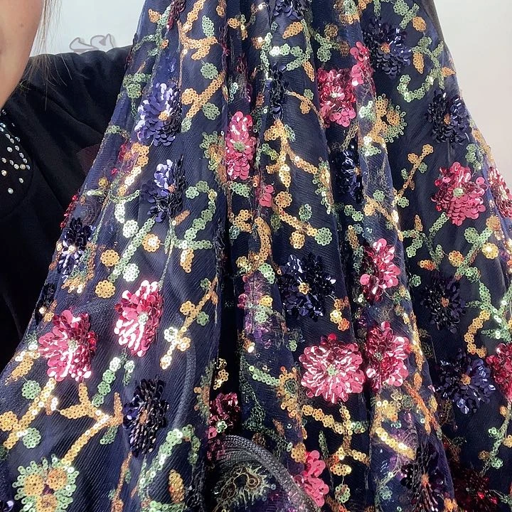 交谊舞厅和音乐会场