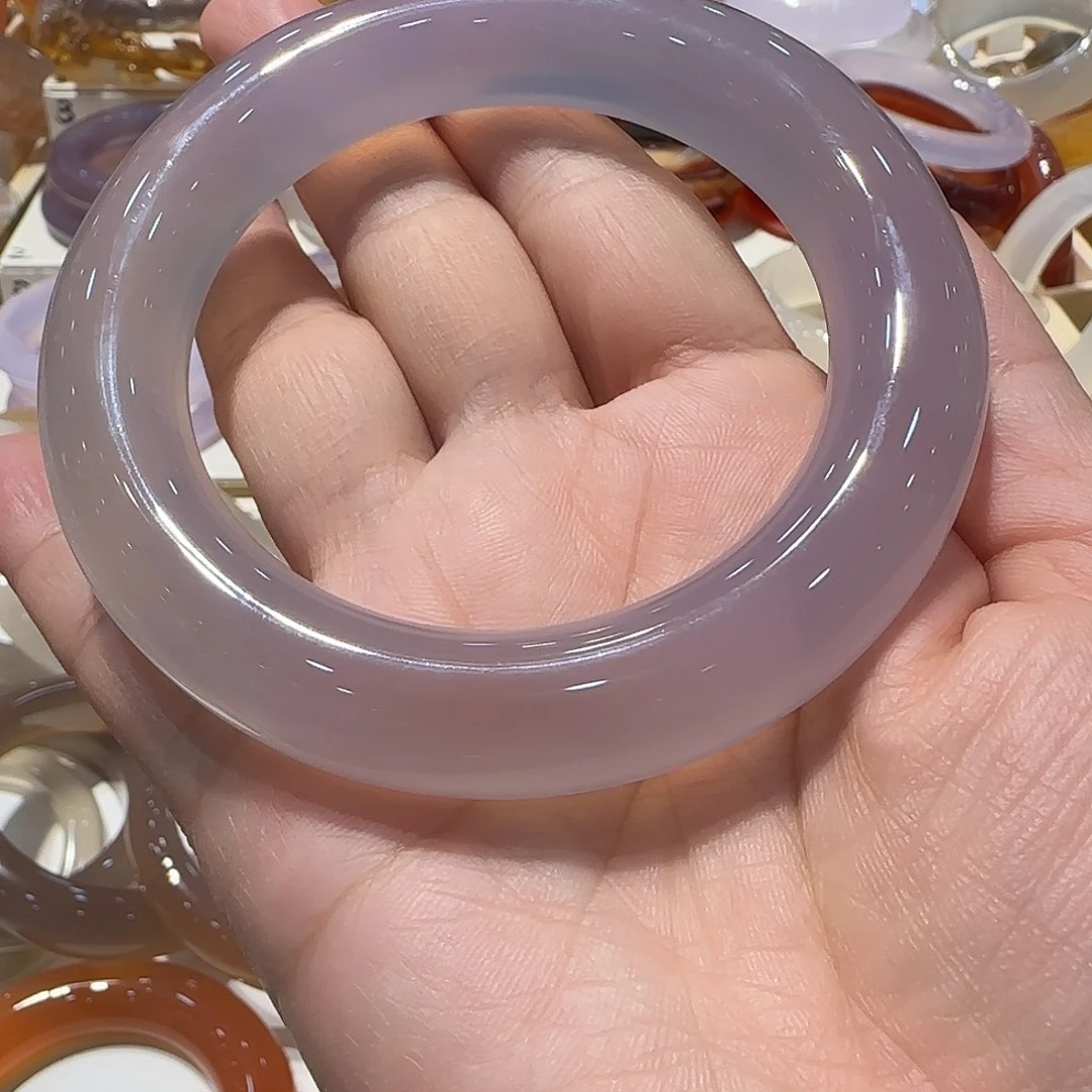 武****玛瑙/玉髓未镶嵌手镯