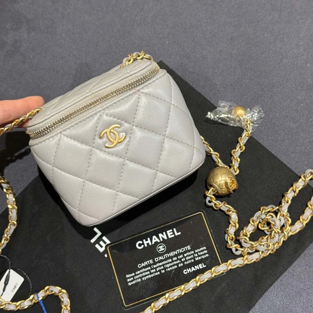 95新 Chanel/香奈儿 灰色金球mini小盒子包 31开