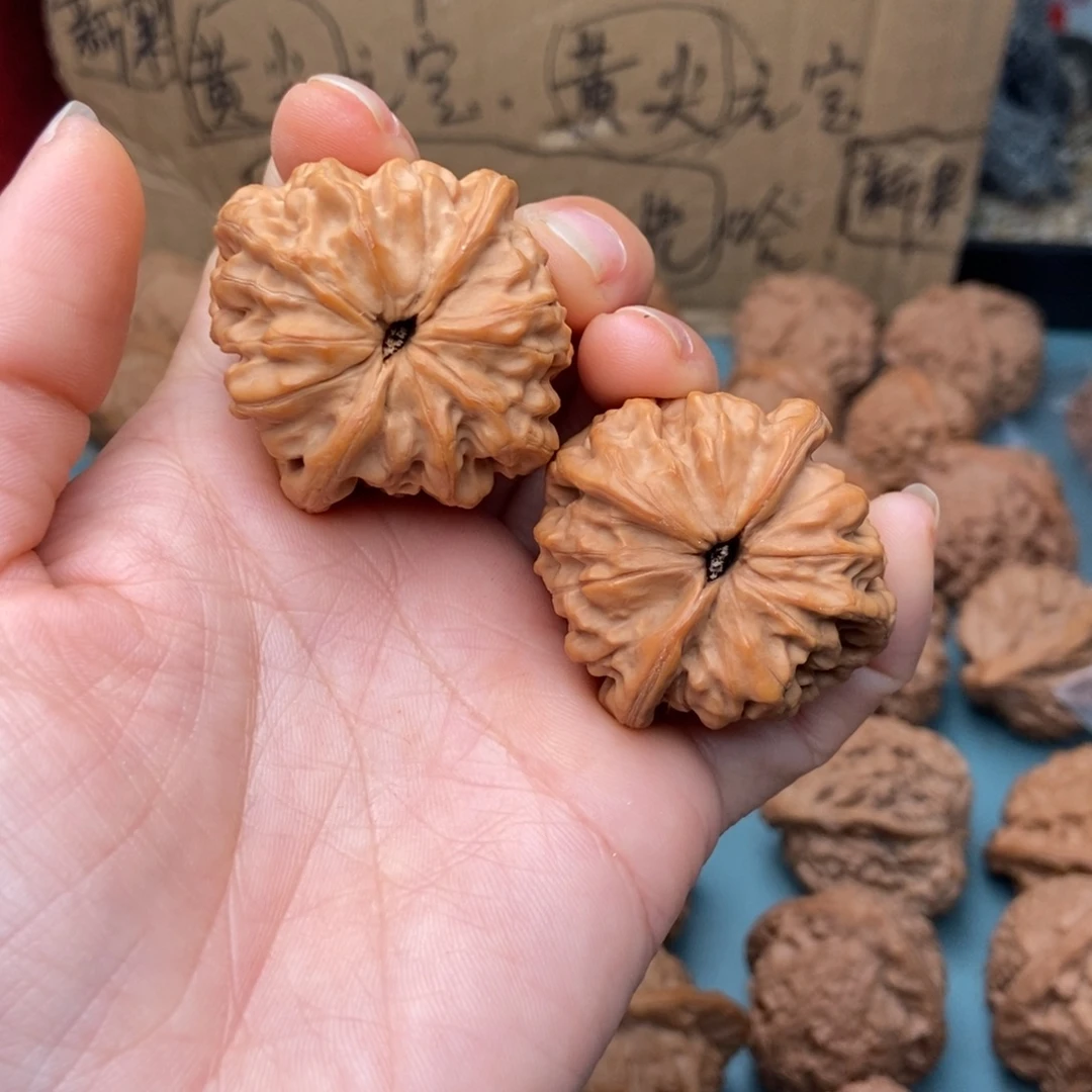 文玩核桃吊坠霸王2