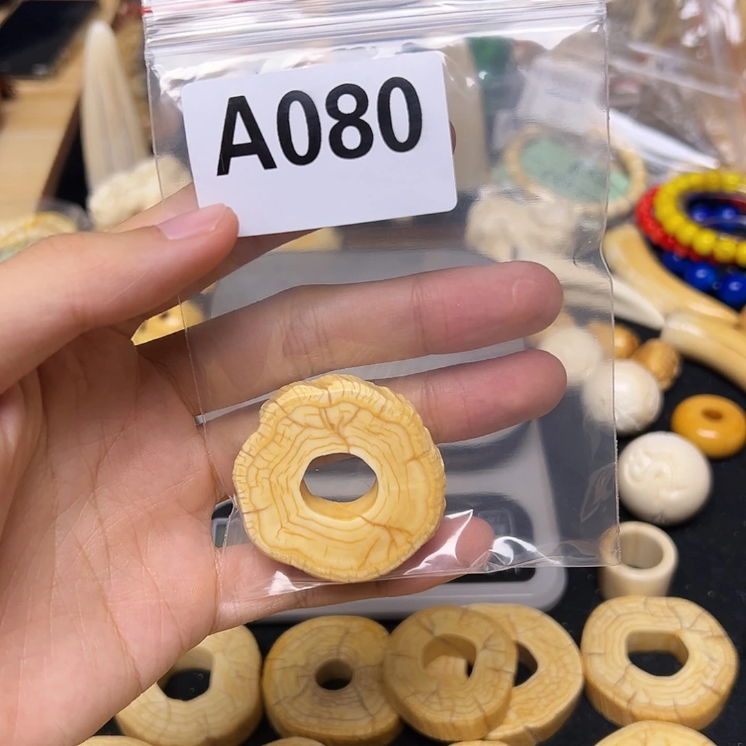 精***伦天然猛犸象牙雕刻品