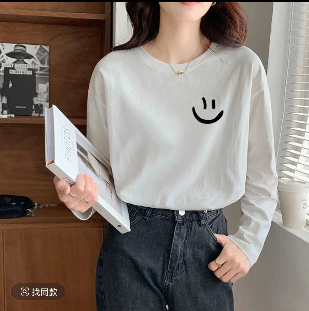宽松显瘦长袖T恤女圆领微笑印花打底衫春季新款