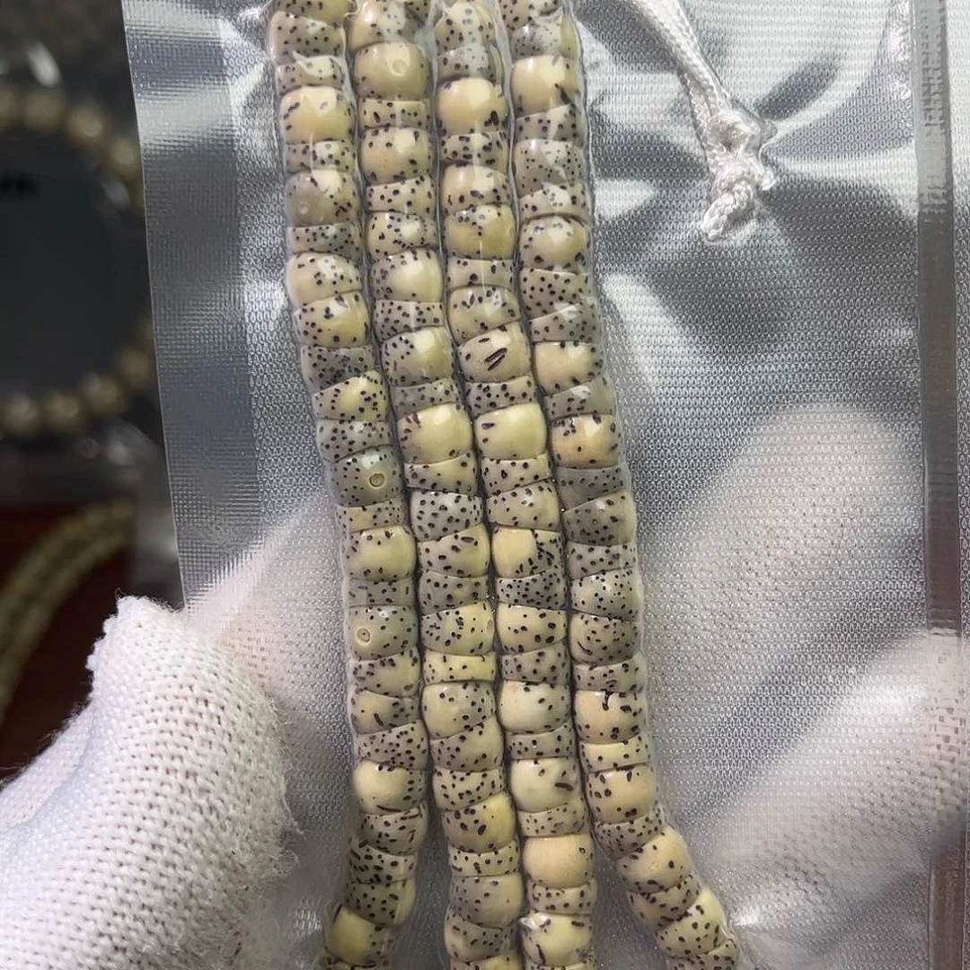 崭***己石玉料大肠7