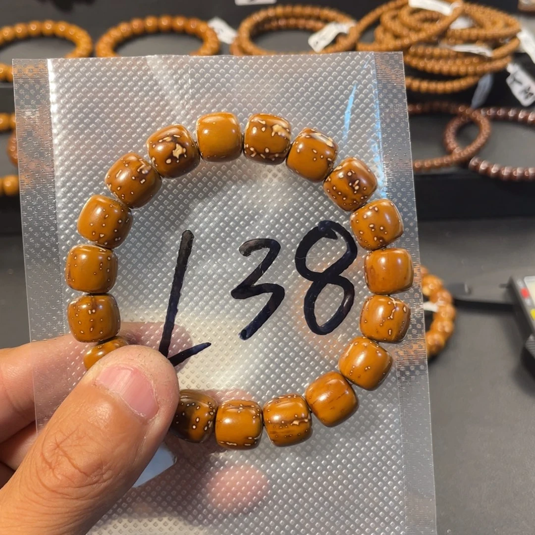 手串紫金鼠12×11实心老型L38