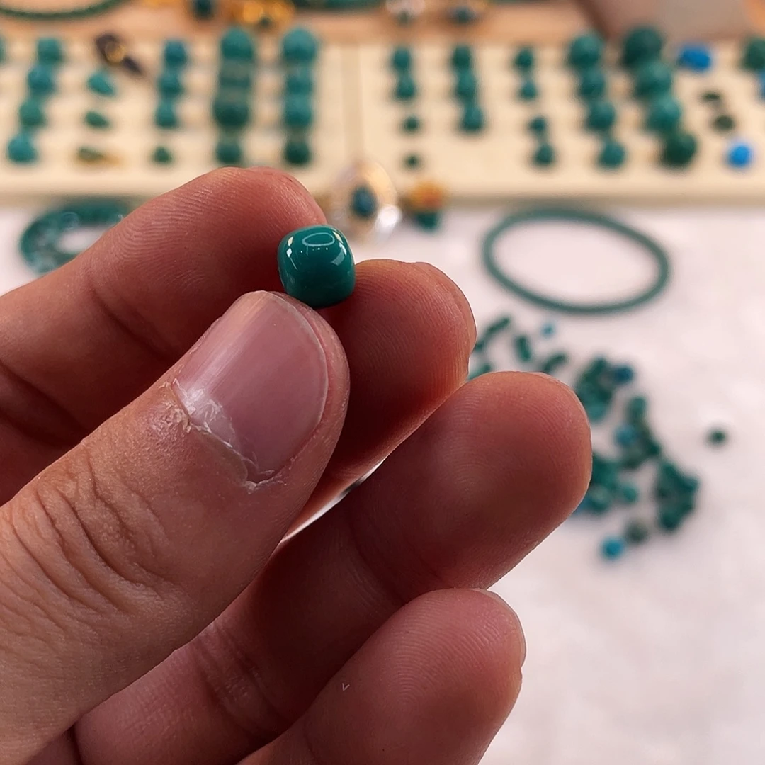 绿松石未镶嵌耳饰