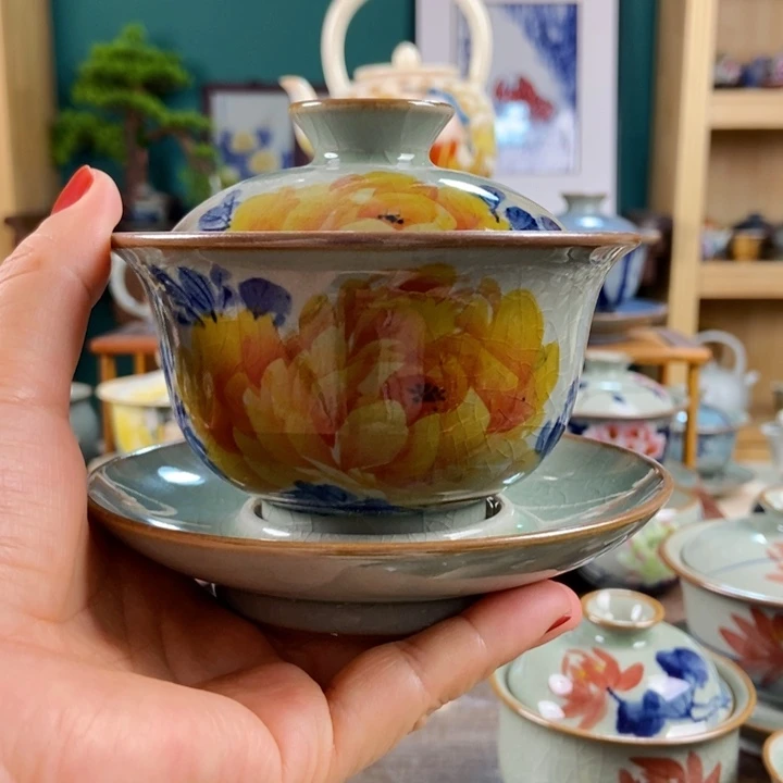 瓷片世*手工制作工艺精湛等特点为