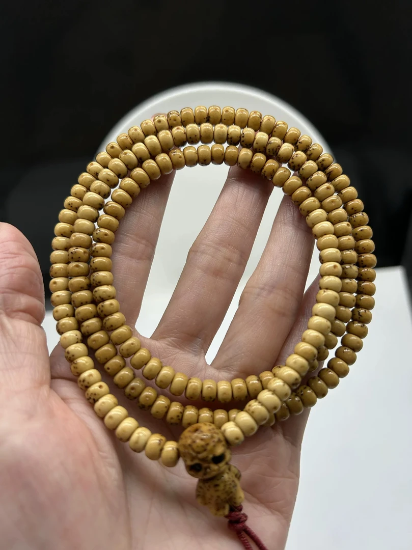 老玩家来毕业款自盘原生态开片玉化4X6正月通体留白经典呆佛珠