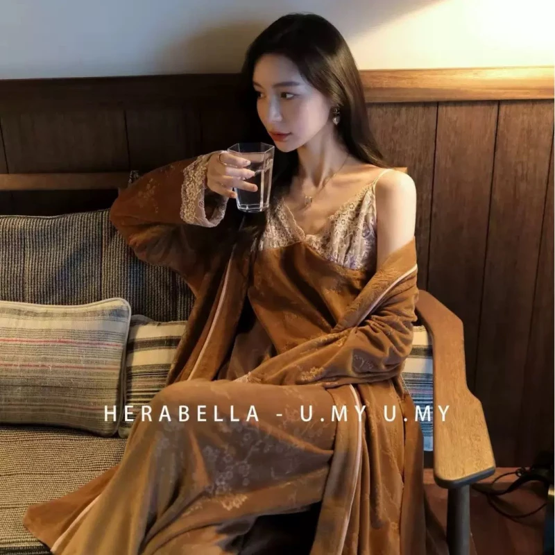 Berrymmm【法式秘境】海岛绒吊带睡衣女三件套性感家居服