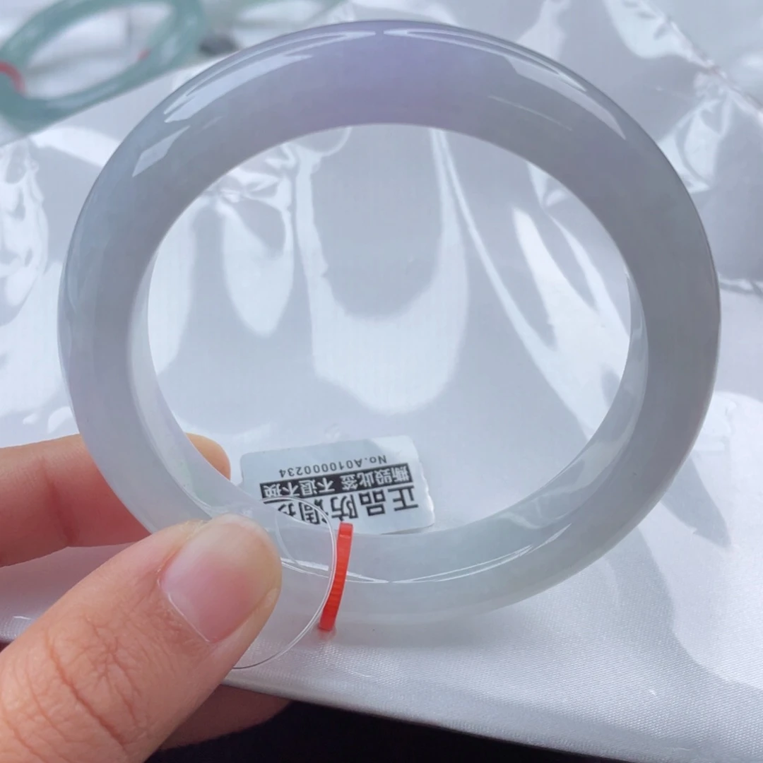 翡翠手镯未镶嵌5657圈