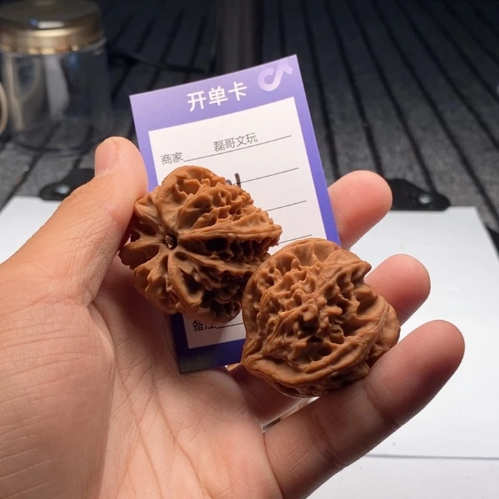 文玩核桃吊坠4101