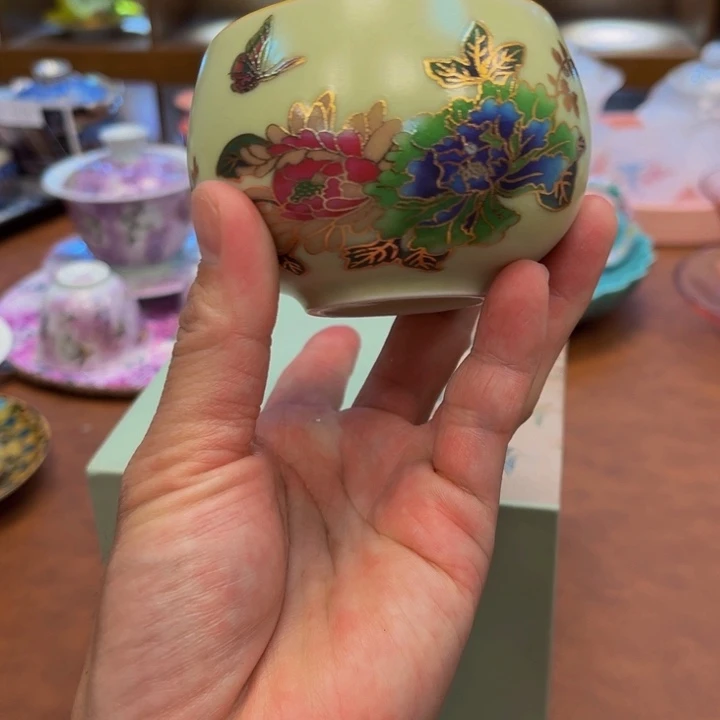 瓷片哈哈啦啦啦啦咯哦哦哦哦了咯谢谢