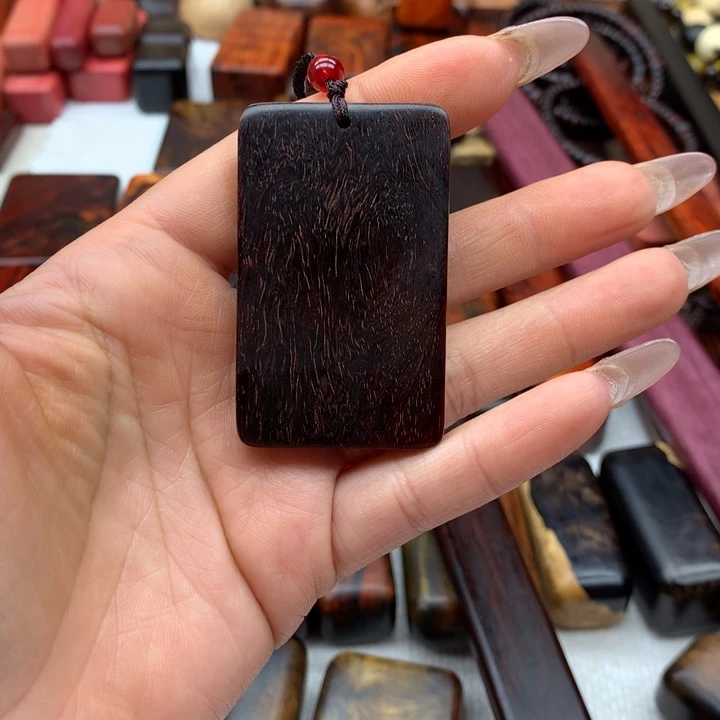 檀香紫檀（小叶紫檀）影*