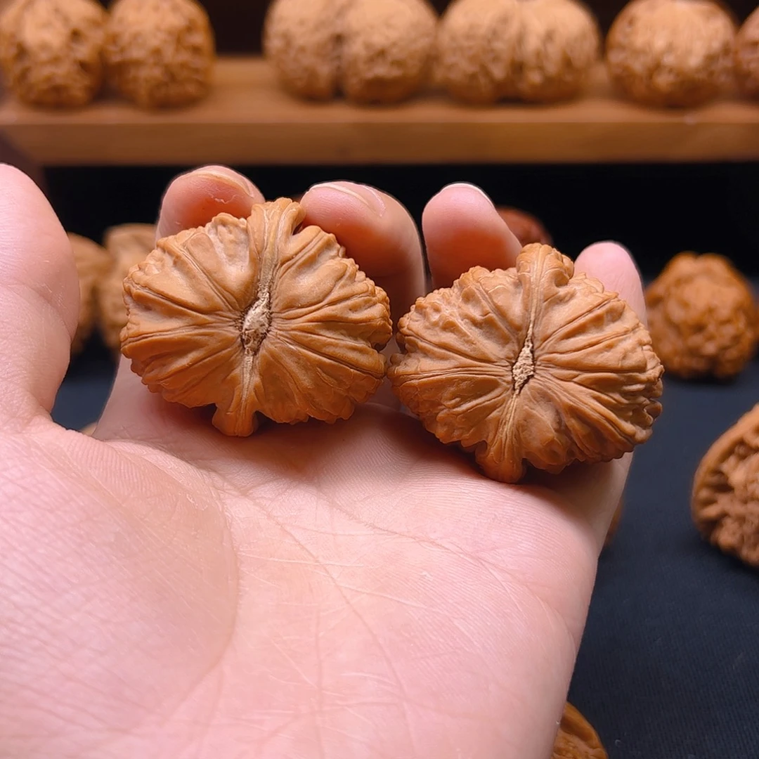 把件核桃球白41全品