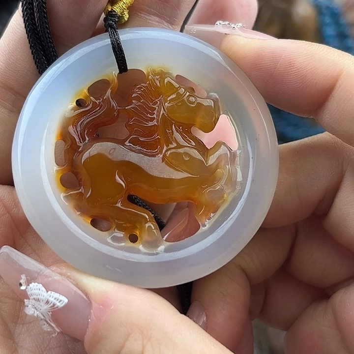 梦***蝶玛瑙未镶嵌手饰玛瑙