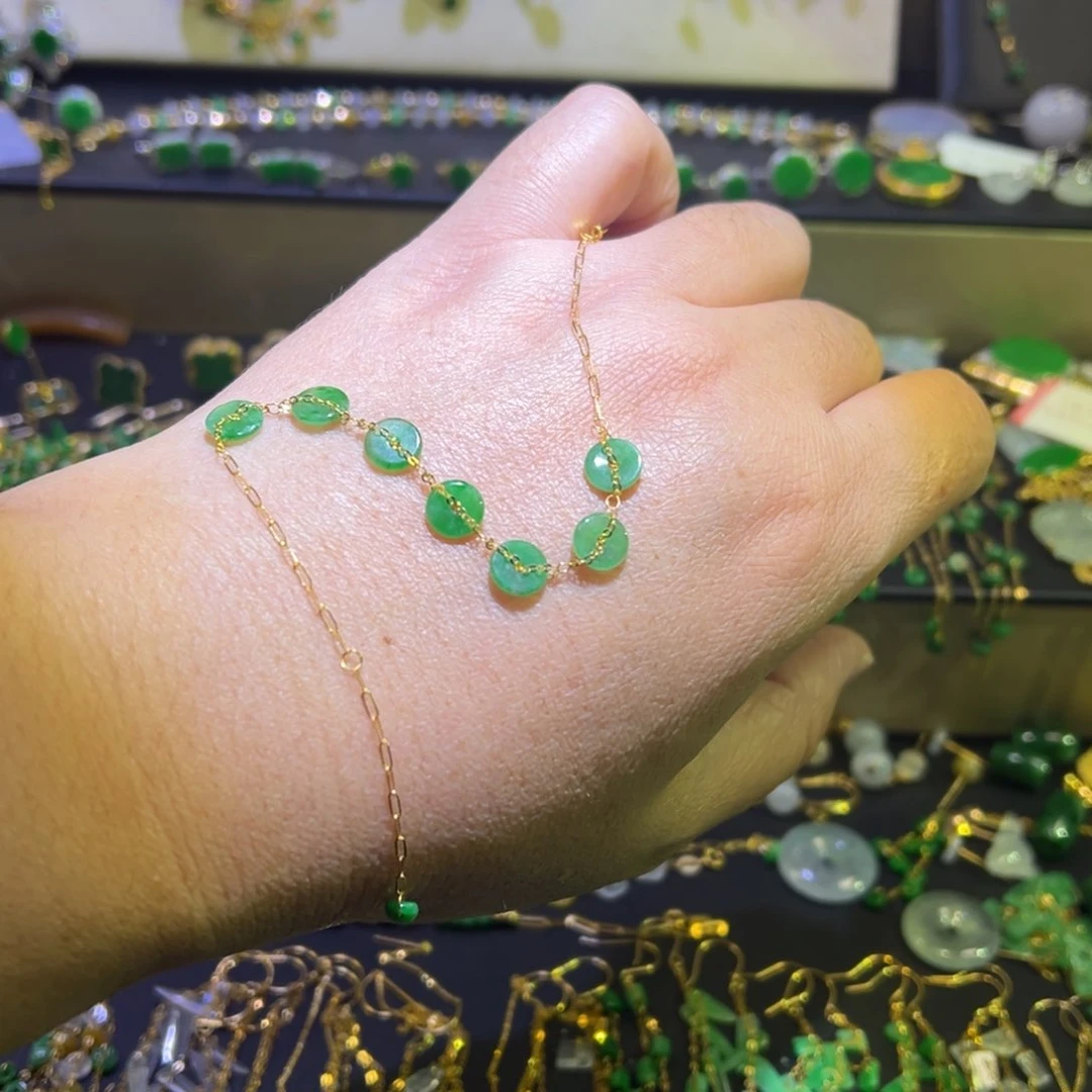 颈饰18K金镶嵌翡翠手链