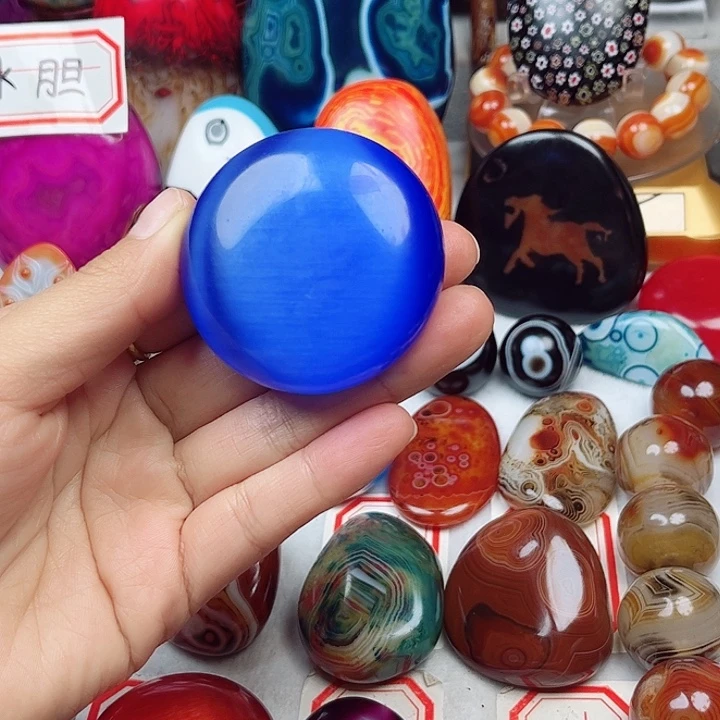 玛瑙/玉髓未镶嵌珠宝奇石